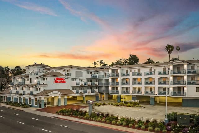 Hampton Inn & Suites LAX El Segundo