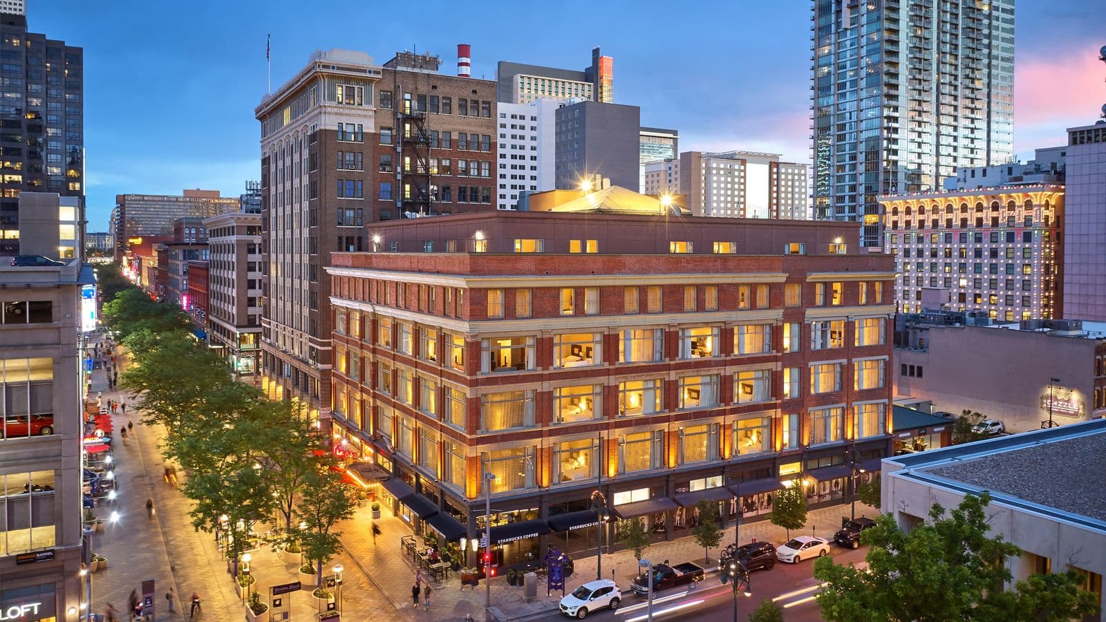 Courtyard by Marriott Denver Downtown exterior