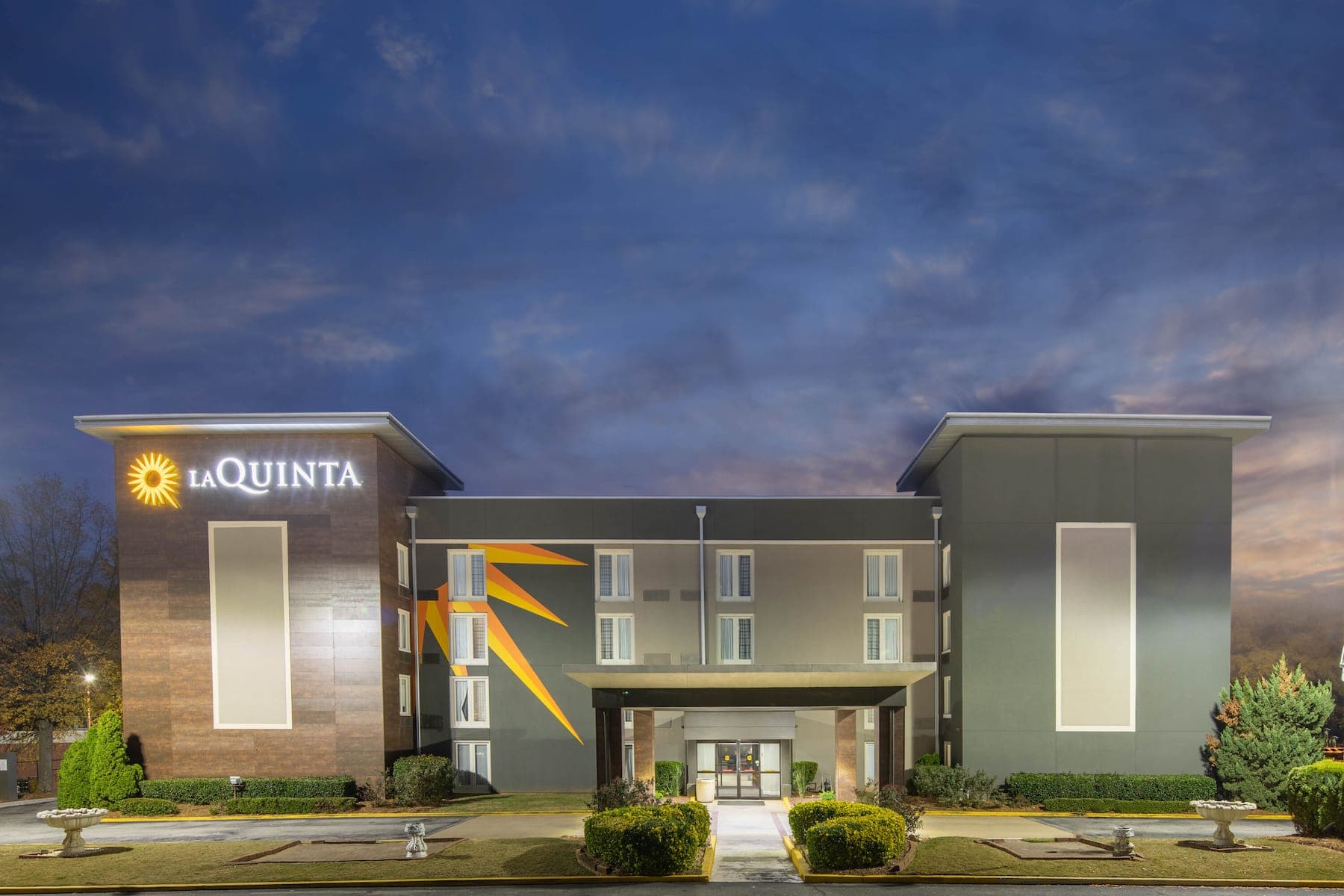 La Quinta Inn Atlanta Airport South exterior