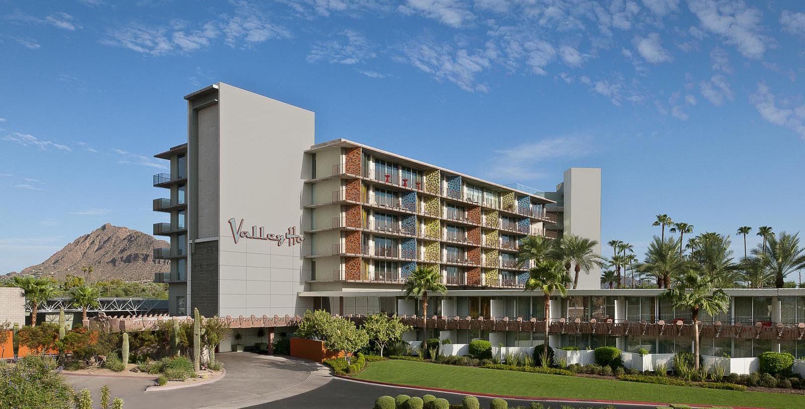 Hotel Valley Ho exterior