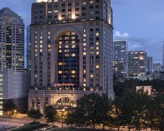 Avid Hotel Atlanta Midtown exterior