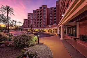 Courtyard by Marriott Scottsdale Old Town