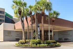 Holiday Inn Orlando International Airport exterior