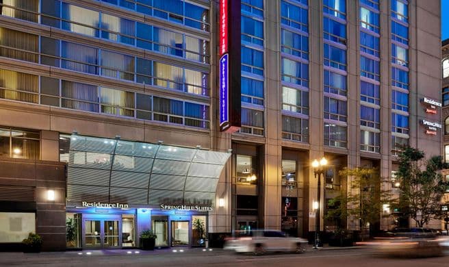 Residence Inn Chicago Downtown/River North exterior