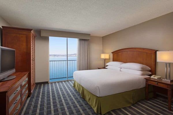 Embassy Suites by Hilton San Francisco Airport Waterfront