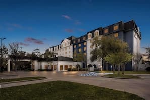 Hilton Garden Inn Houston NW/Willowbrook exterior