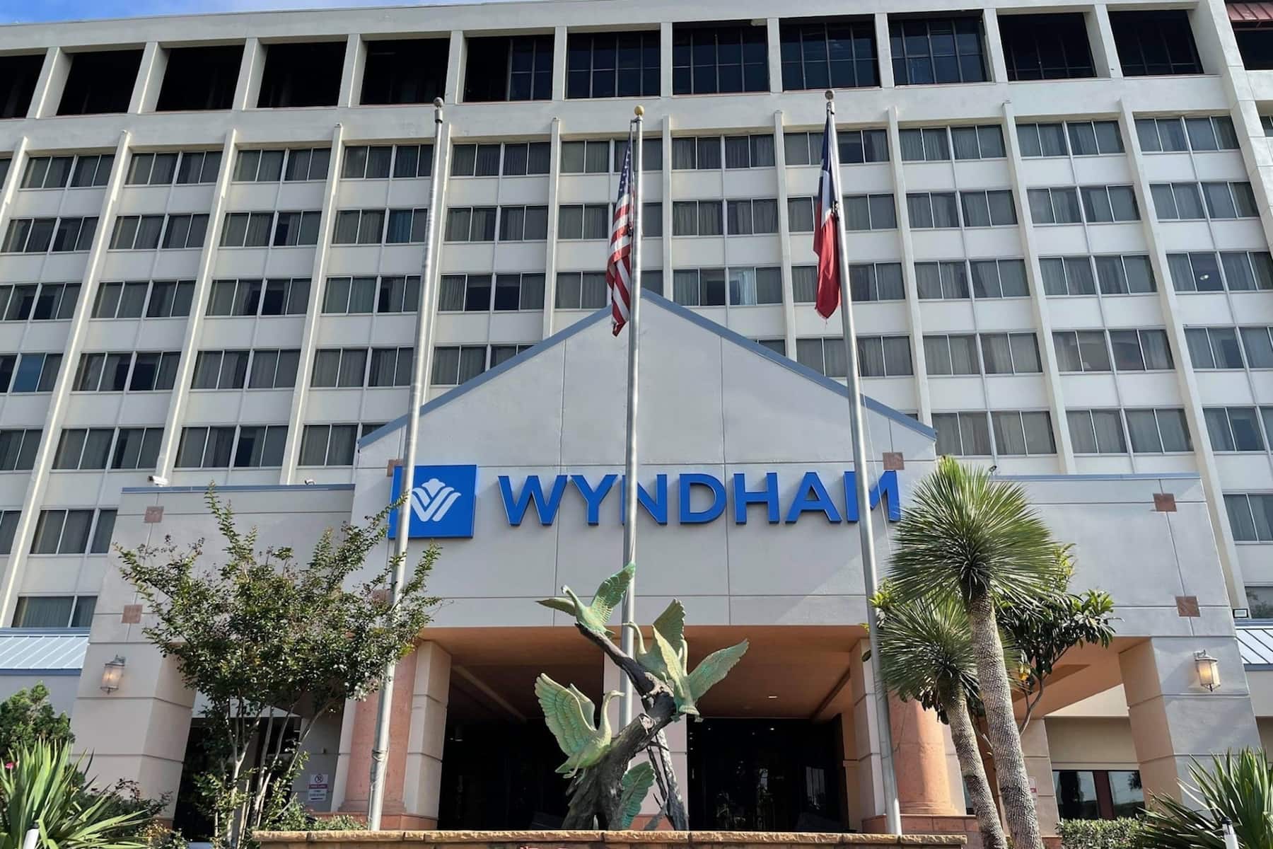 Wyndham Houston Medical Center Hotel exterior