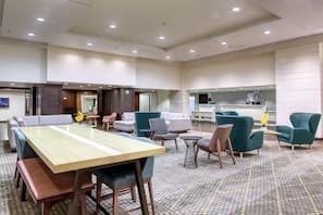 Holiday Inn Atlanta Airport South