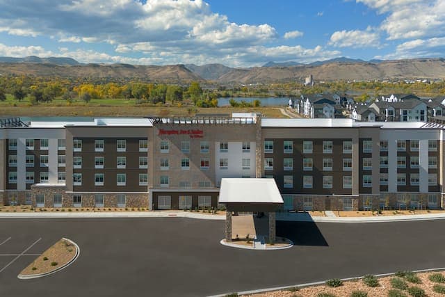 Hampton Inn Denver West Lakewood exterior