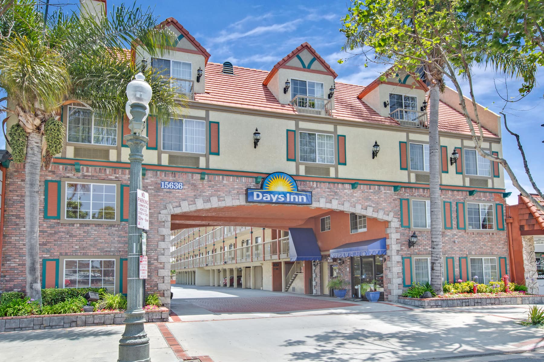 Baymont by Wyndham Los Angeles/Lax/Lawndale exterior