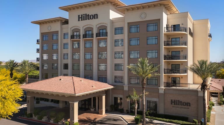 Hampton Inn Phoenix Chandler exterior