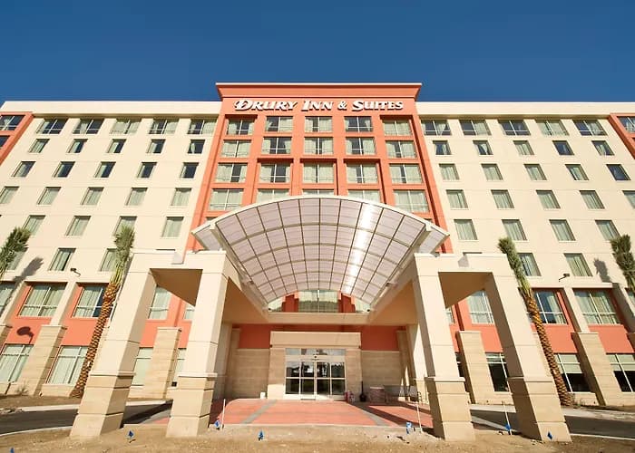Drury Inn & Suites Orlando near Universal Orlando Resort