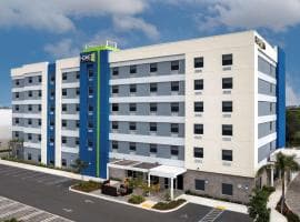 Home2 Suites by Hilton Miami Doral West Airport exterior
