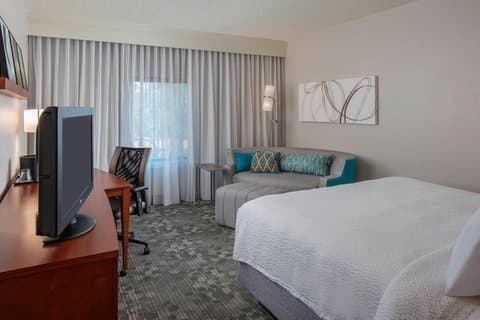 Courtyard by Marriott Orlando International Drive