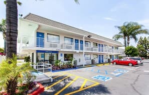 Motel 6 Los Angeles Rosemead exterior
