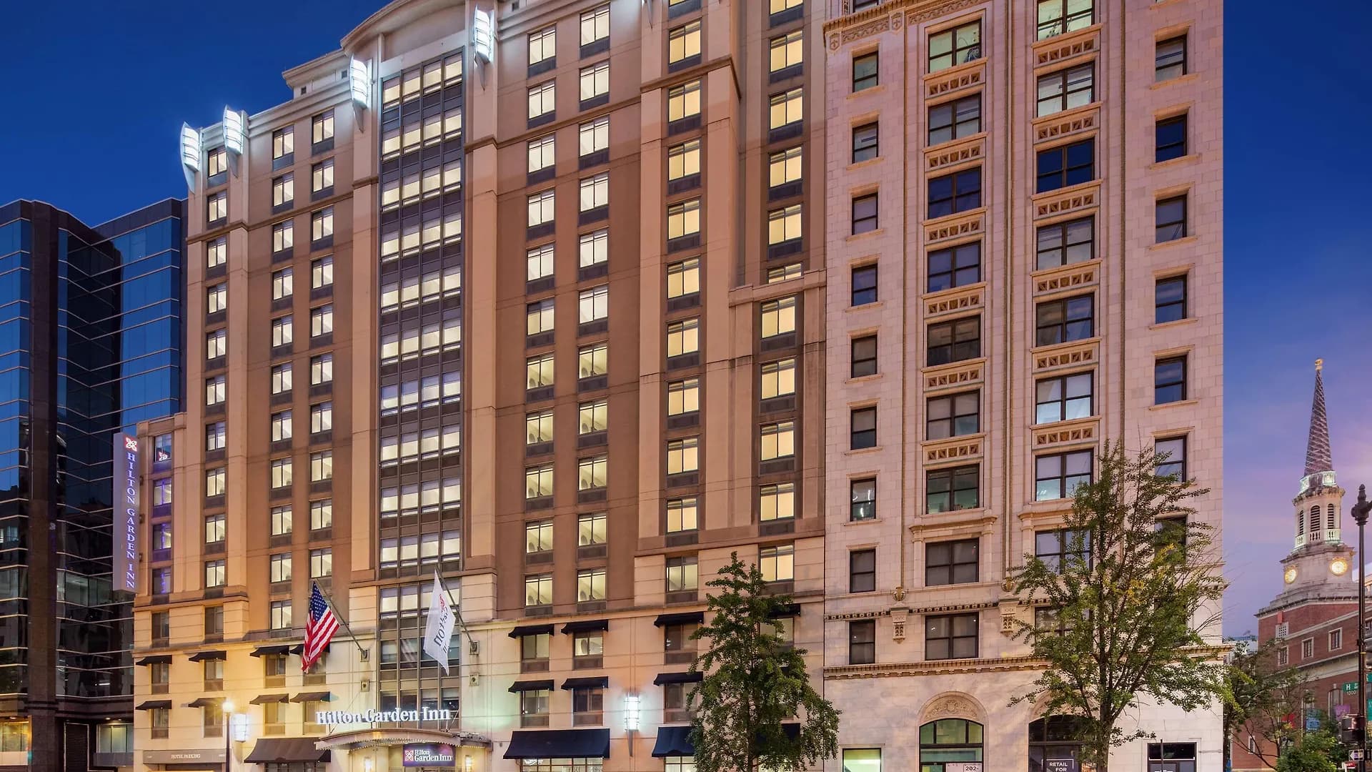 Hilton Garden Inn Washington DC Downtown exterior