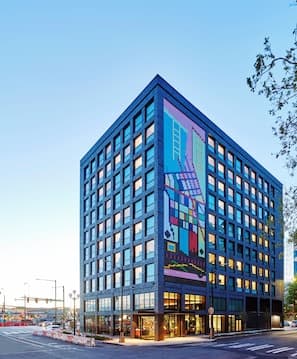 citizenM Seattle Pioneer Square