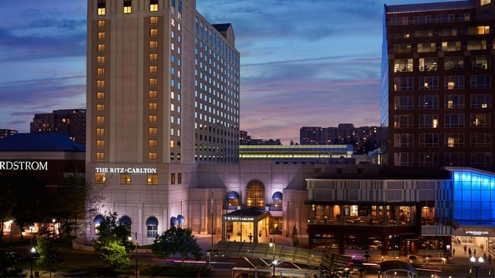 Crystal Gateway Marriott