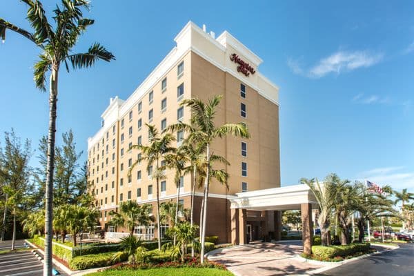 Hampton Inn Hallandale Beach/Aventura exterior