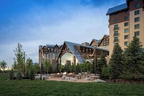 Gaylord Rockies Resort & Convention Center