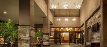 Crowne Plaza Phoenix Airport