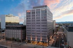 Hampton Inn & Suites Denver Downtown