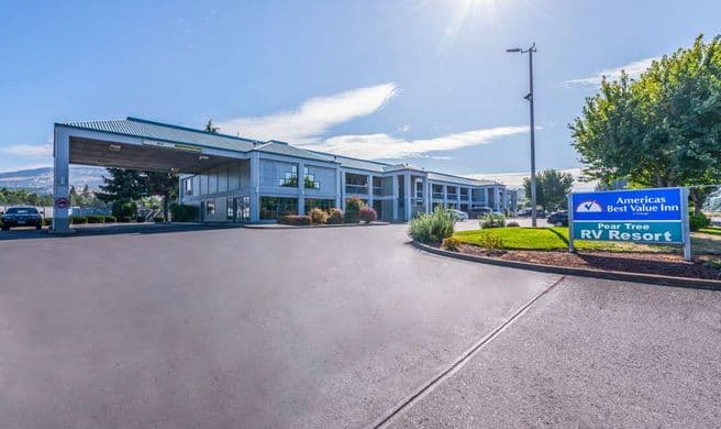 Americas Best Value Inn Phoenix exterior