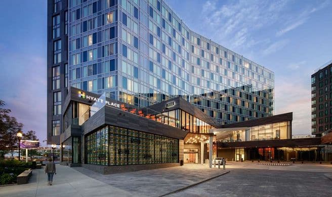 Hyatt Place Boston/Seaport District exterior