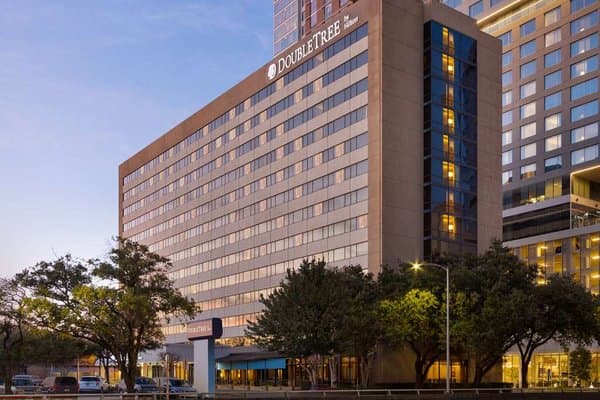 DoubleTree by Hilton Houston Downtown