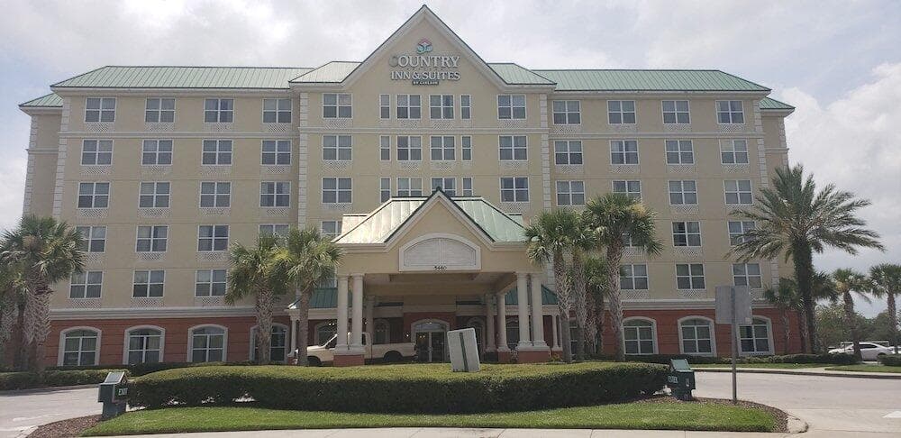 Country Inn & Suites Orlando Airport